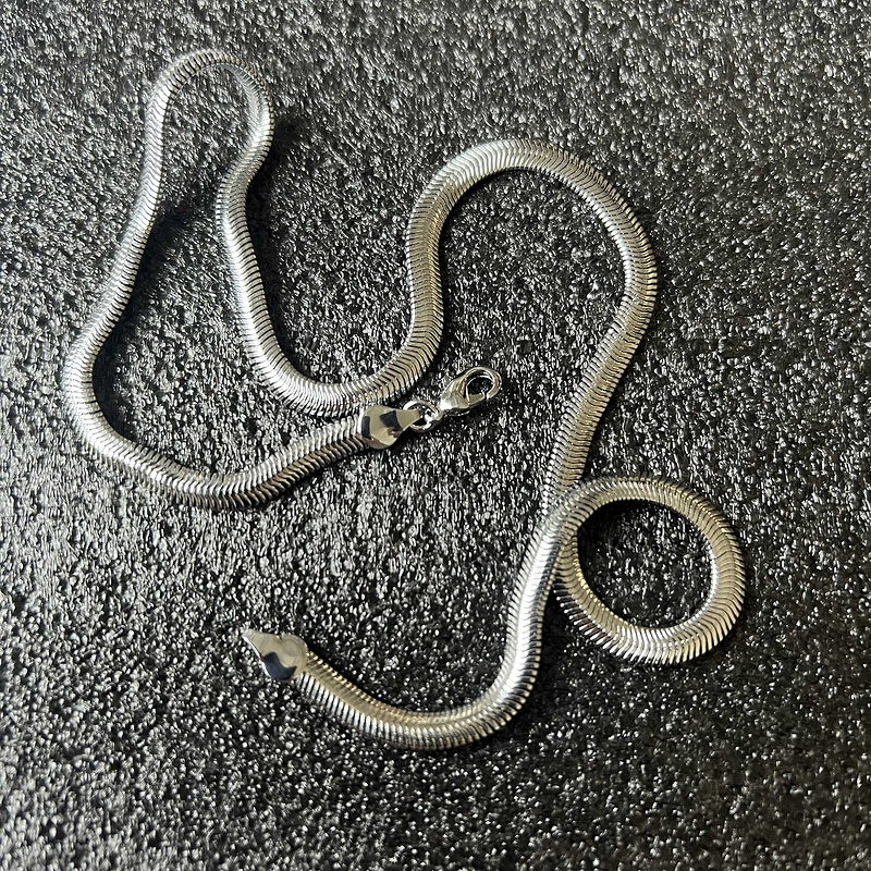 Silver snake bone necklace | Yupoo - Image 2