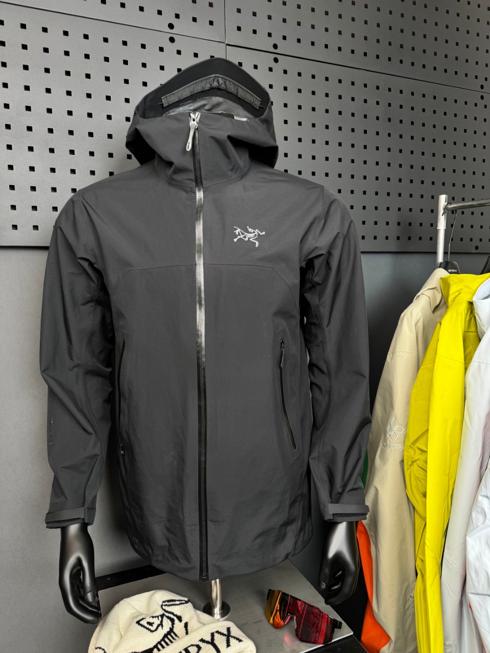 jacket-Black - Image 12