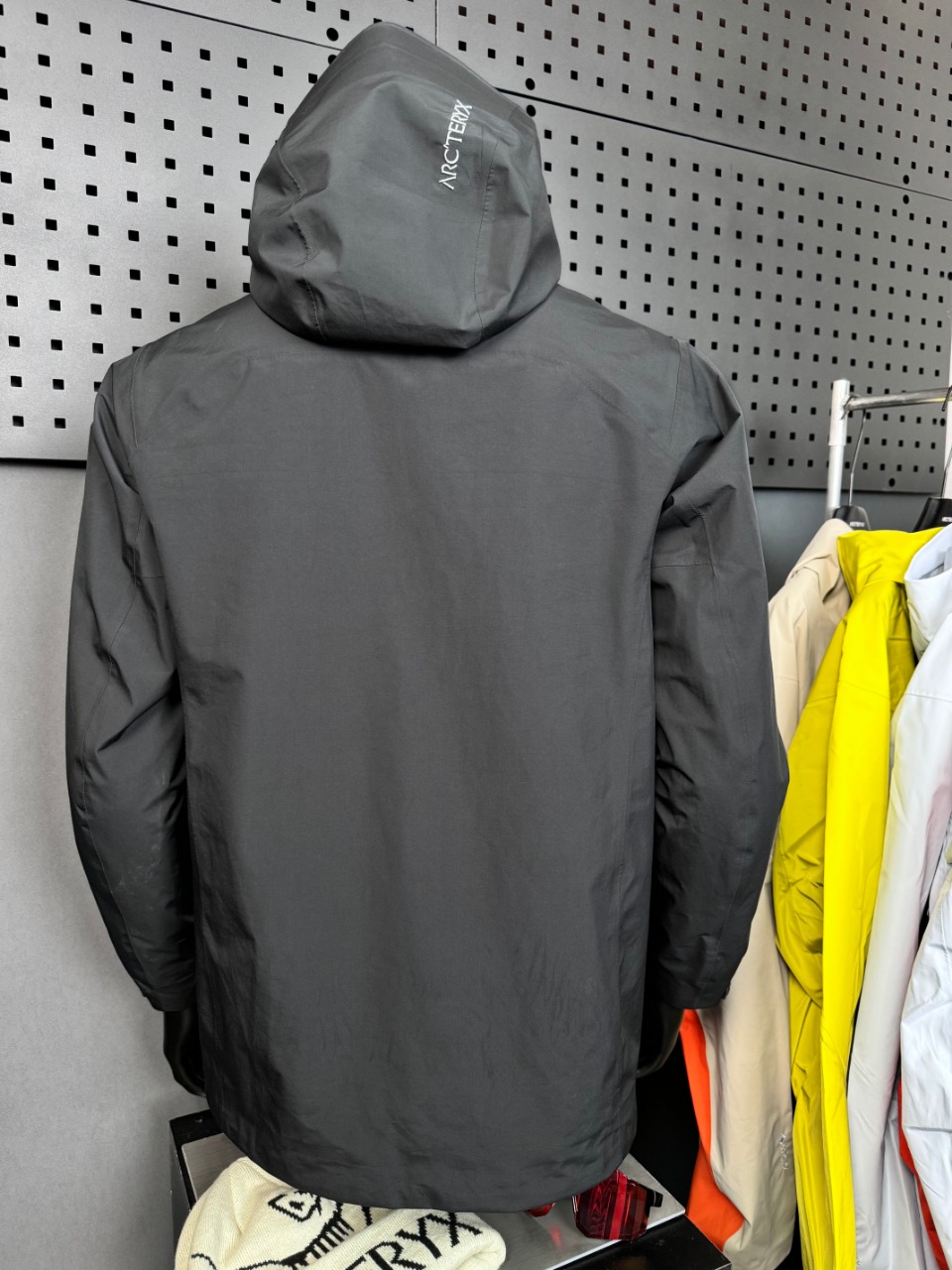 jacket-Black - Image 2