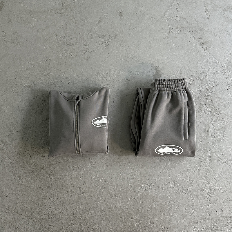 410¥ island puff print zip set-grey | Yupoo - Image 4