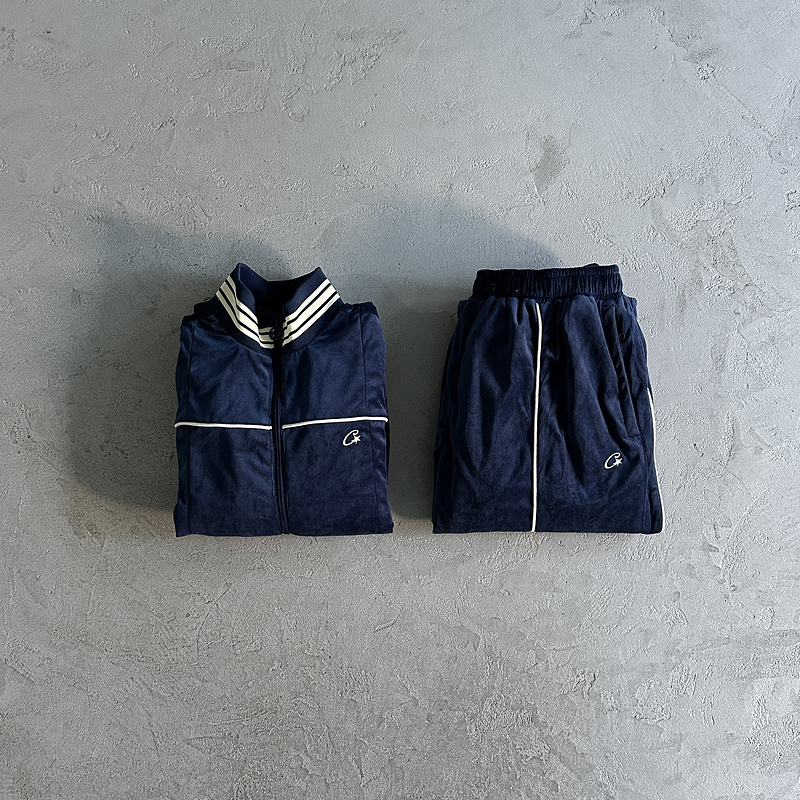 390¥ velour amg set -blue | Yupoo - Image 4