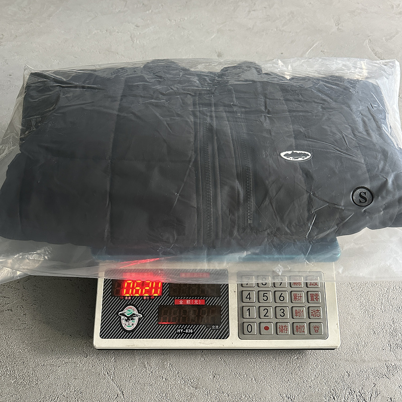298¥  Bellic Insulated Jacket -black | Yupoo - Image 3