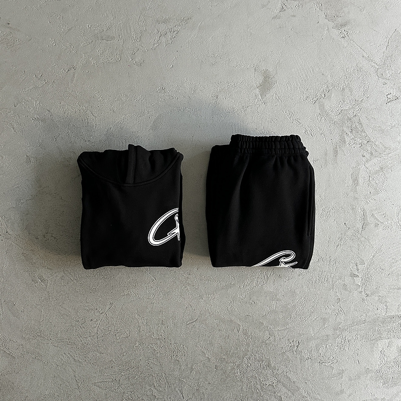 430¥ satin C-star applique suit-black | Yupoo - Image 4