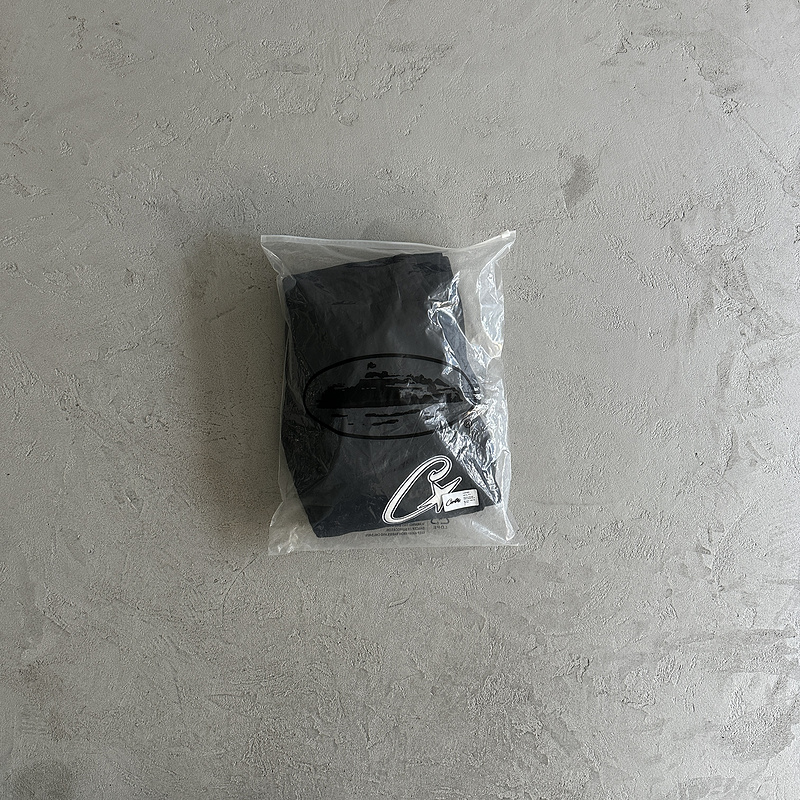 430¥ satin C-star applique suit-black | Yupoo - Image 6