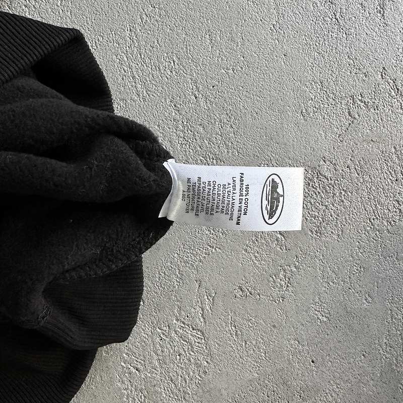 430¥ satin C-star applique suit-black | Yupoo - Image 22