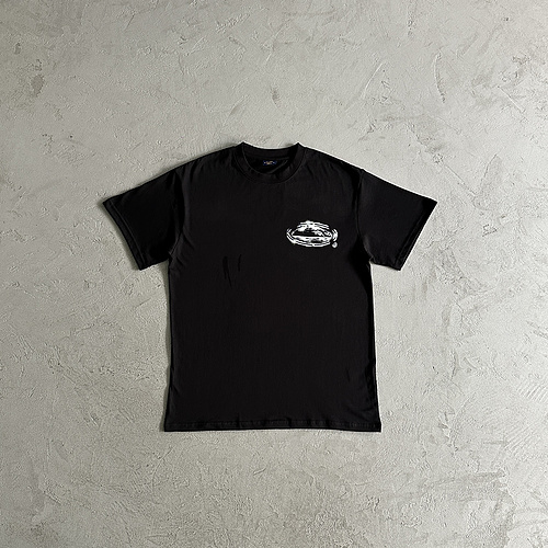 78¥ island stencil tee -black 