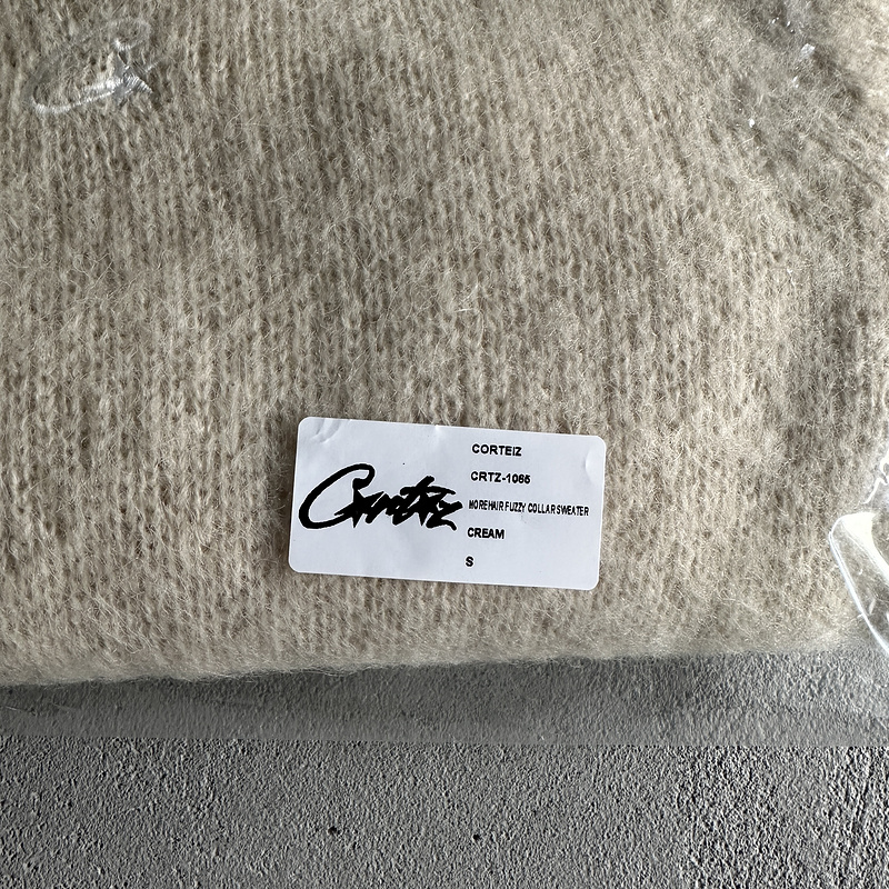 185¥ morehairfuzzy collar sweater-cream | Yupoo - Image 5