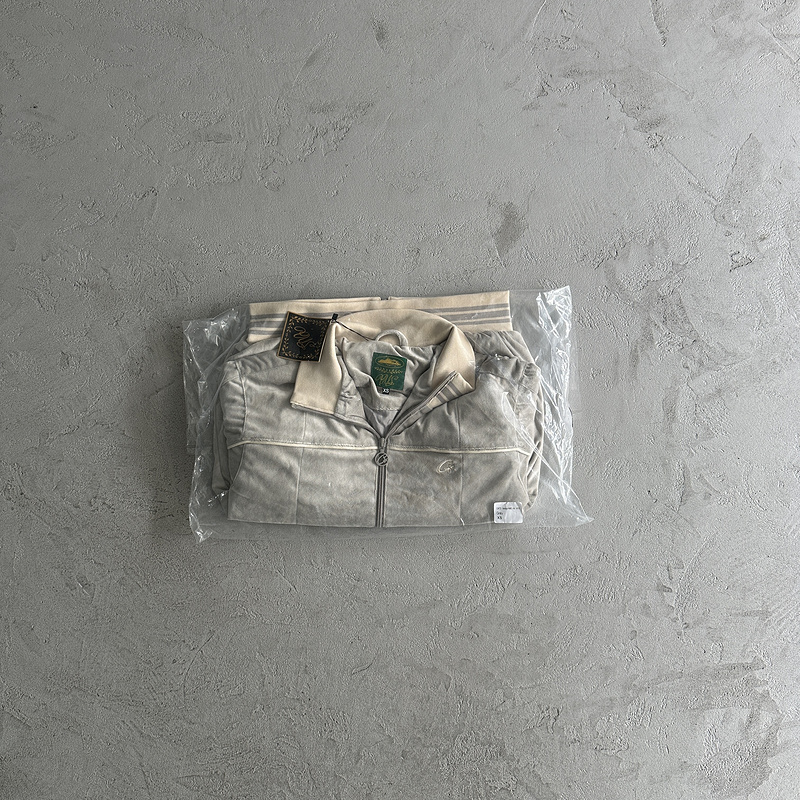 390¥ velour amg set -grey | Yupoo - Image 7
