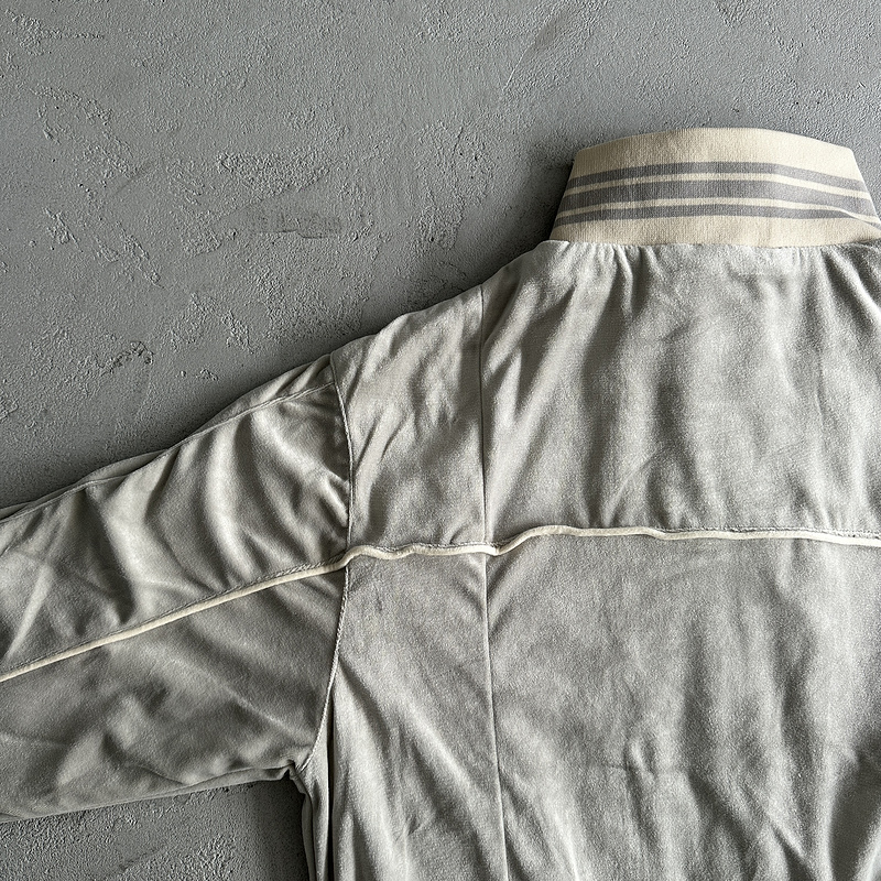 390¥ velour amg set -grey | Yupoo - Image 27