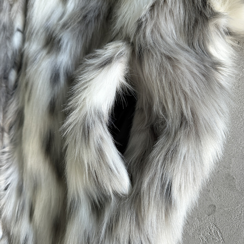 420¥ faux fur hooded jacket | Yupoo - Image 10