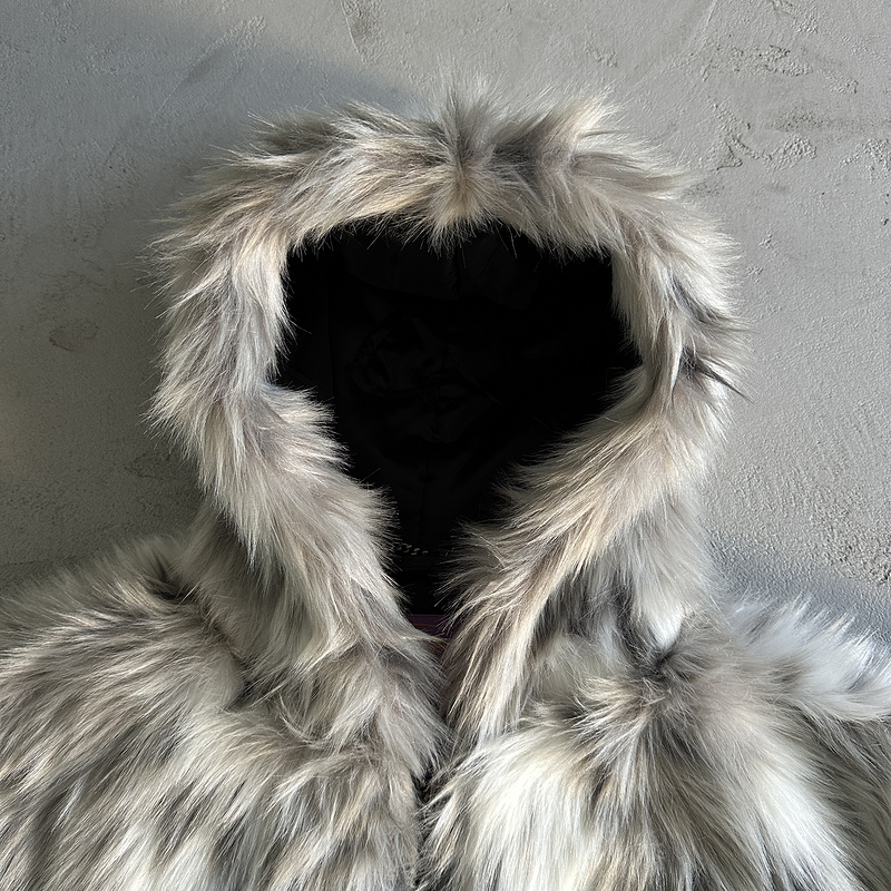 420¥ faux fur hooded jacket | Yupoo - Image 13
