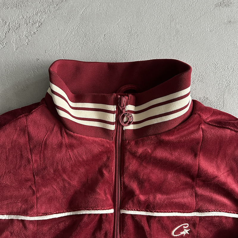 390¥ velour amg set -red | Yupoo - Image 12