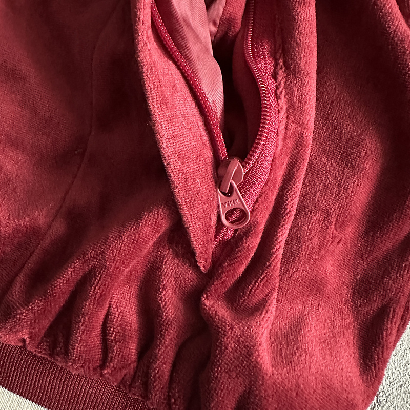 390¥ velour amg set -red | Yupoo - Image 18