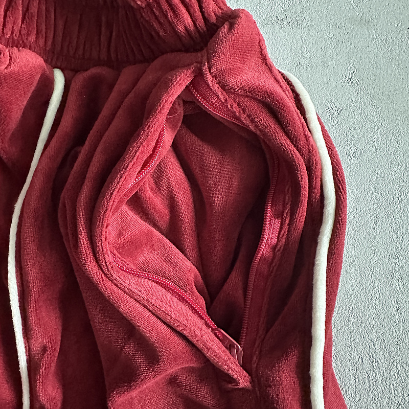 390¥ velour amg set -red | Yupoo - Image 28