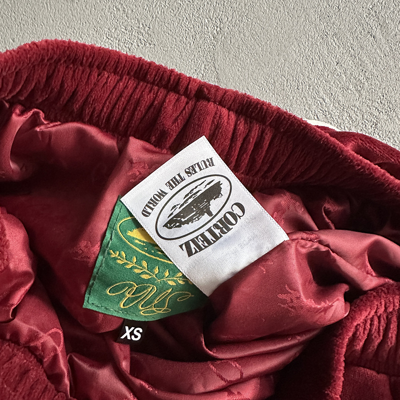 390¥ velour amg set -red | Yupoo - Image 32