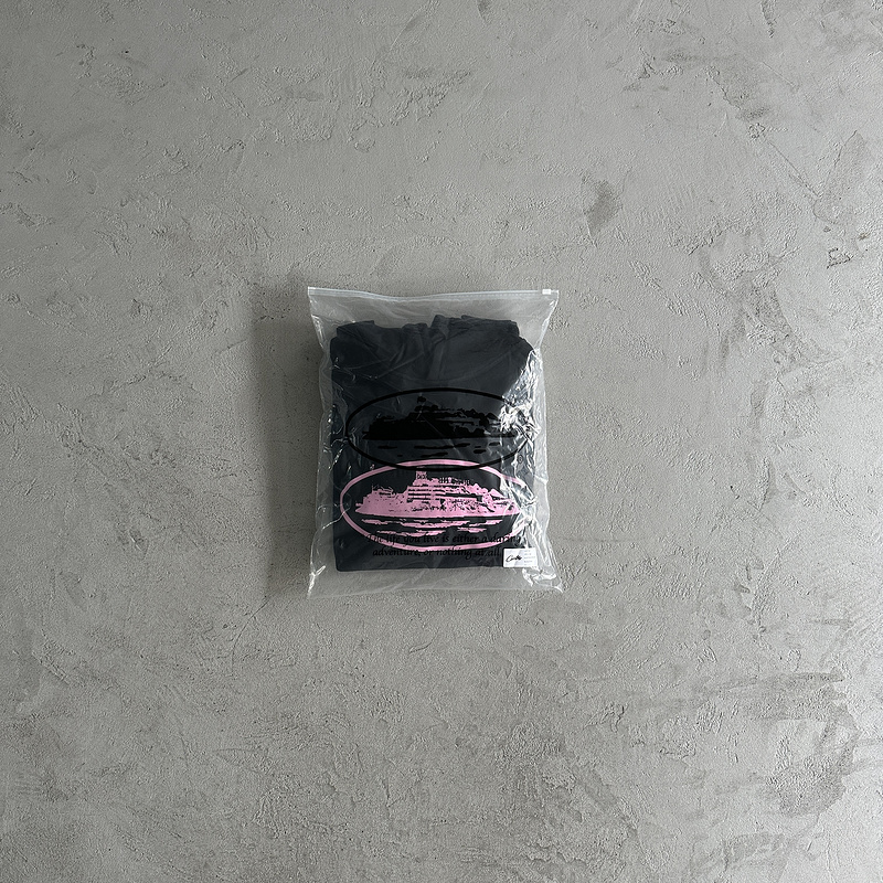 205¥ Black/pink Alcatraz logo hoodie | Yupoo - Image 4