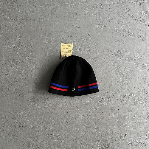 55¥  knit stripe beanie black red bule 