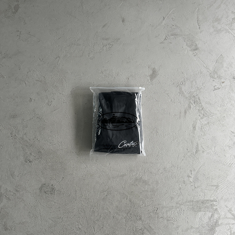 390¥ Velor track set – black | Yupoo - Image 6