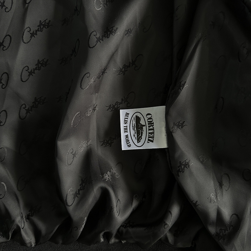 390¥ Velor track set – black | Yupoo - Image 15