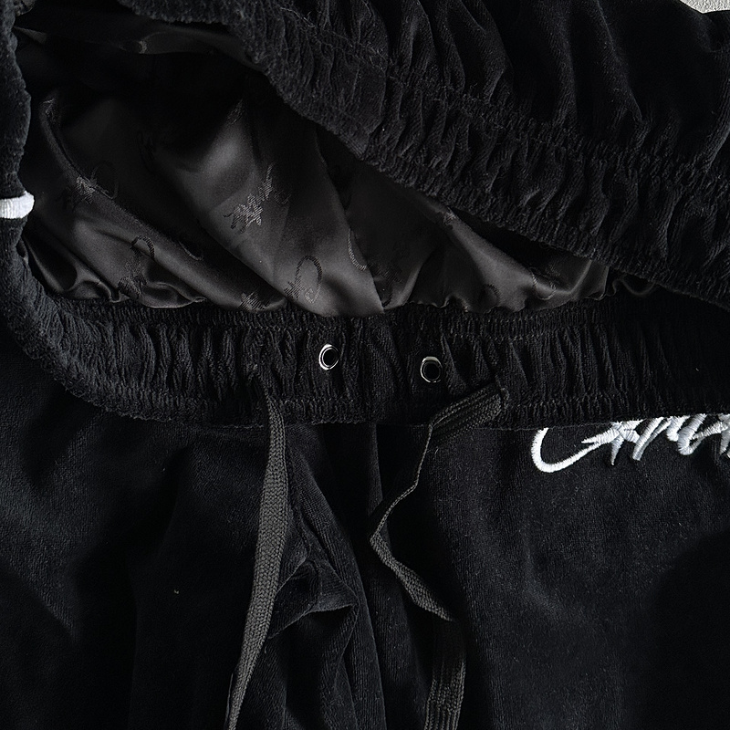 390¥ Velor track set – black | Yupoo - Image 24