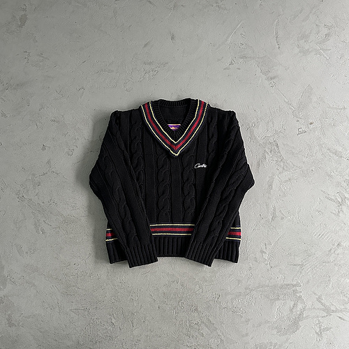 220¥ v-neck sweater 