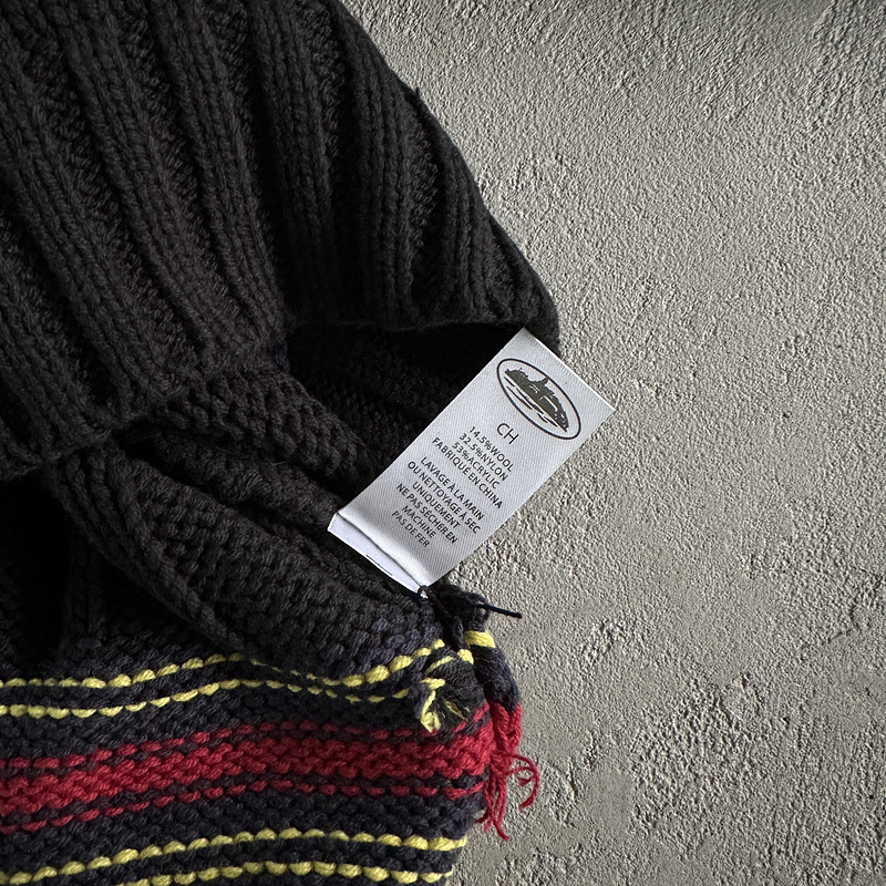 220¥ v-neck sweater | Yupoo - Image 11