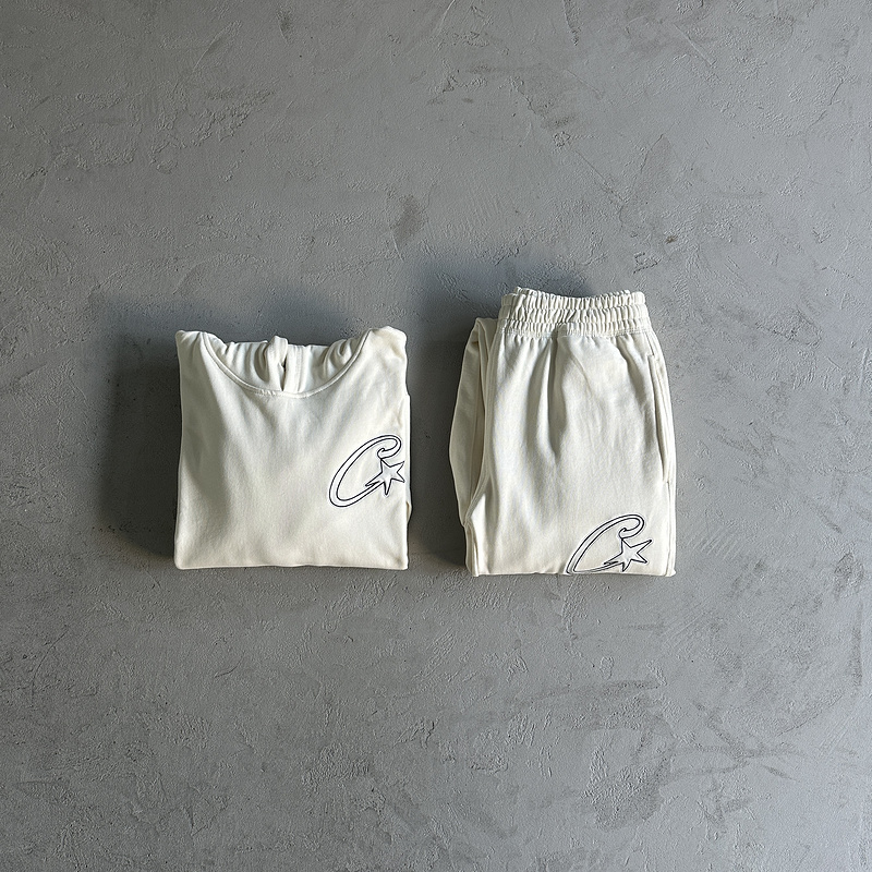 430¥ satin C-star applique suit | Yupoo - Image 4