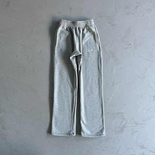 175¥ HMP Straight Jogging Pants 
