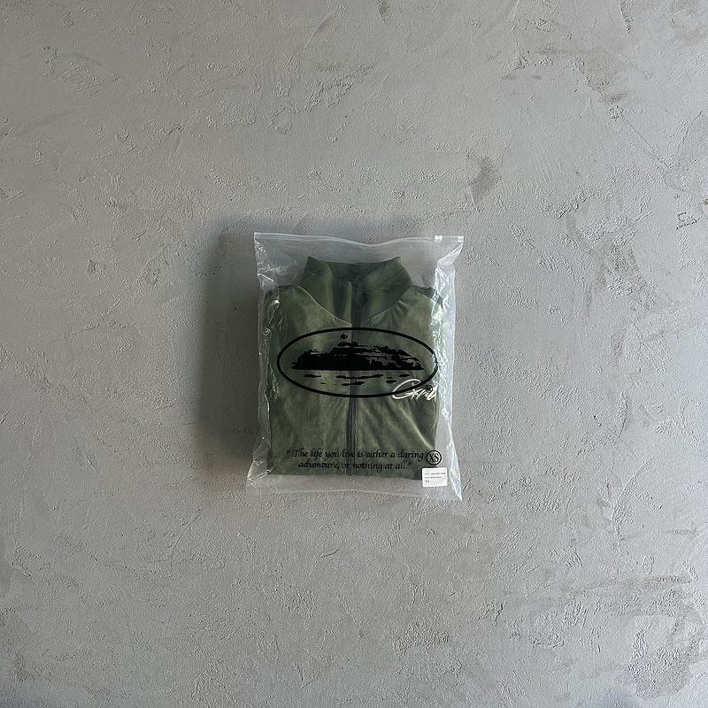 390¥ Velor track set – Green | Yupoo - Image 8
