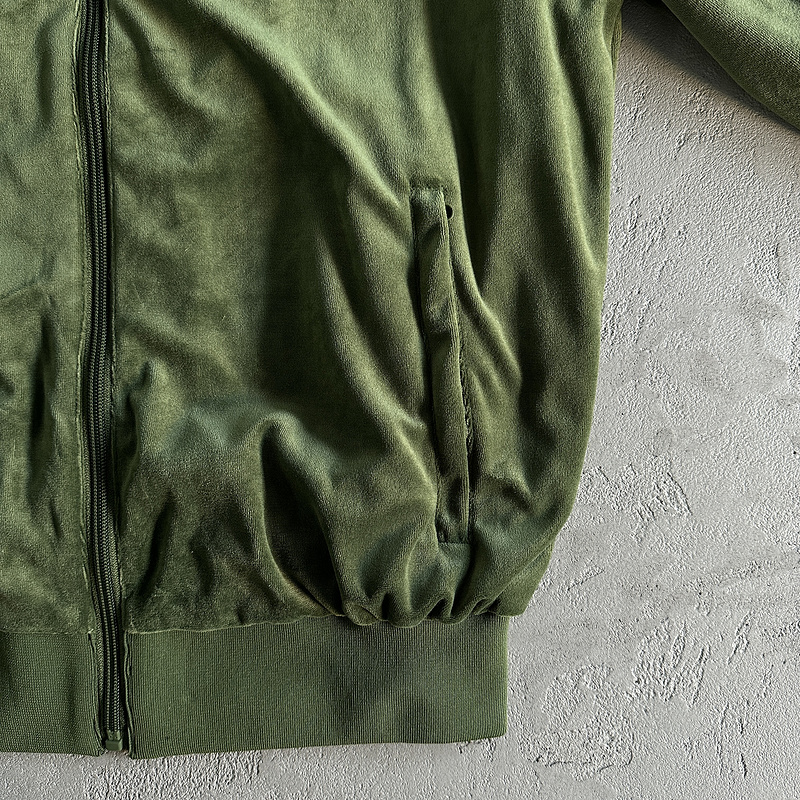 390¥ Velor track set – Green | Yupoo - Image 17