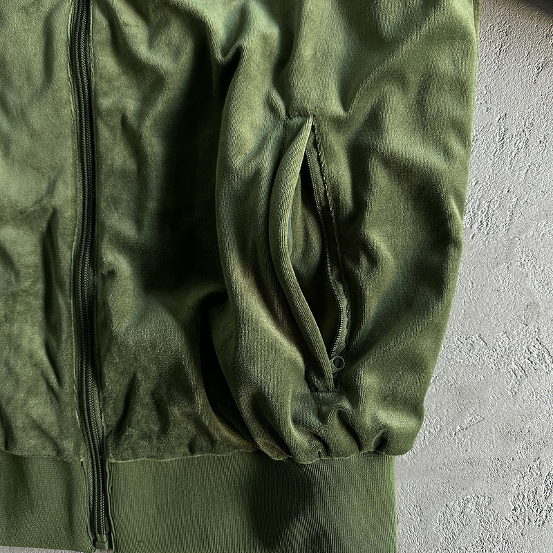 390¥ Velor track set – Green | Yupoo - Image 18