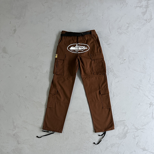 280¥ brown white with logo cargo 