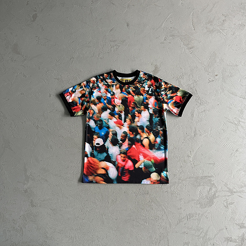 85¥ Crowd printed T-shirts 