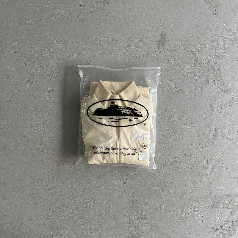 390¥ Velor track set – Cream | Yupoo - Image 6