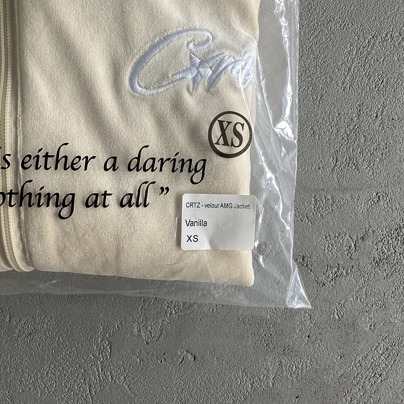 390¥ Velor track set – Cream | Yupoo - Image 7
