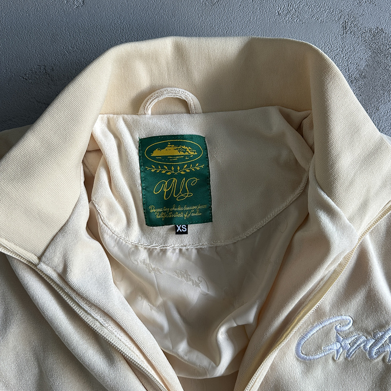 390¥ Velor track set – Cream | Yupoo - Image 15