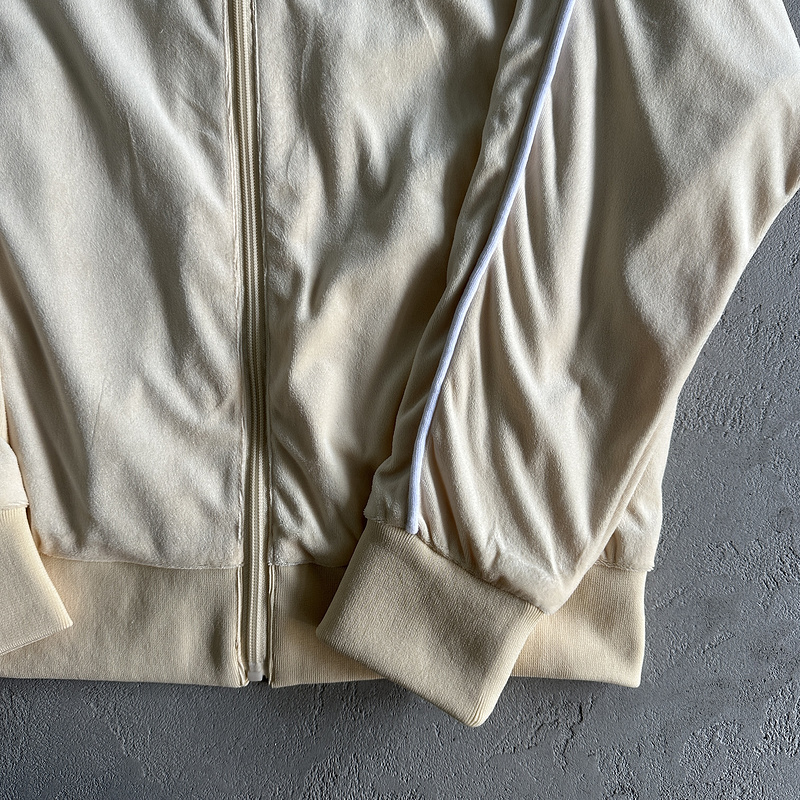 390¥ Velor track set – Cream | Yupoo - Image 16