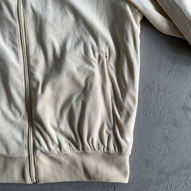 390¥ Velor track set – Cream | Yupoo - Image 19