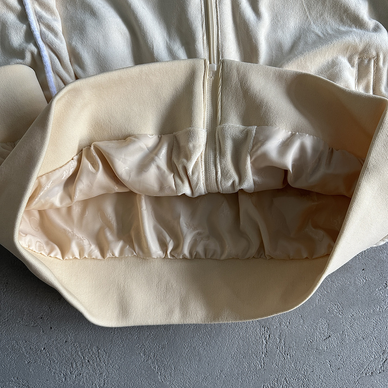 390¥ Velor track set – Cream | Yupoo - Image 20