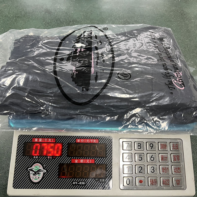 280¥ black  with pink logo cargos | Yupoo - Image 4