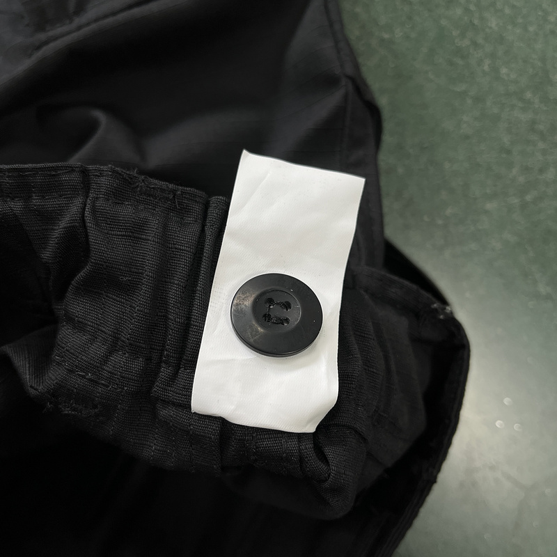 280¥ black  with pink logo cargos | Yupoo - Image 13