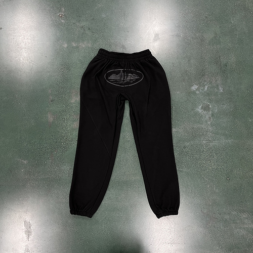 180¥ Black/Black Alcatraz logo 