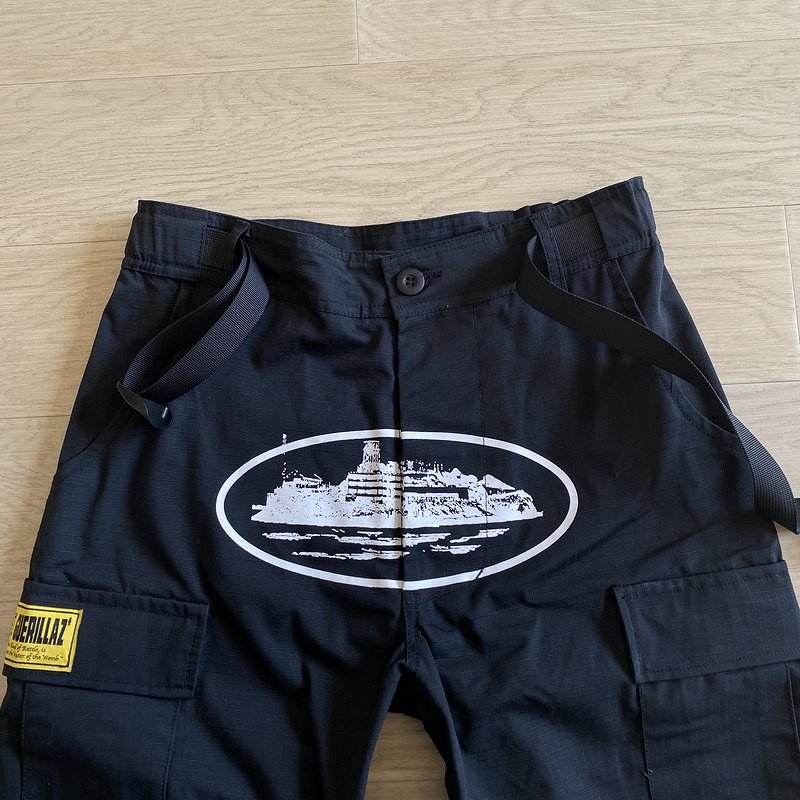 280¥ Corteiz black White Logo Yellow Patch cargo | Yupoo - Image 6