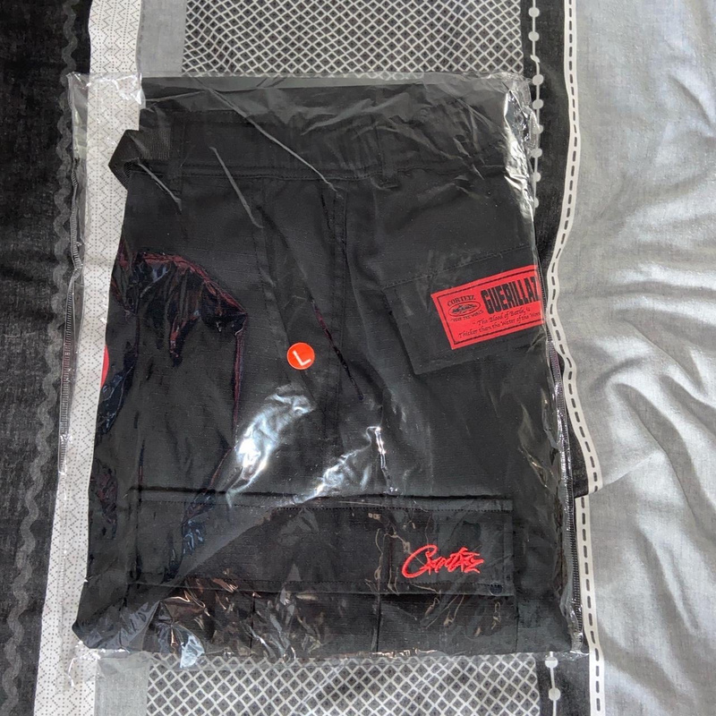 280¥  Corteiz black n with red logo cargos | Yupoo - Image 4