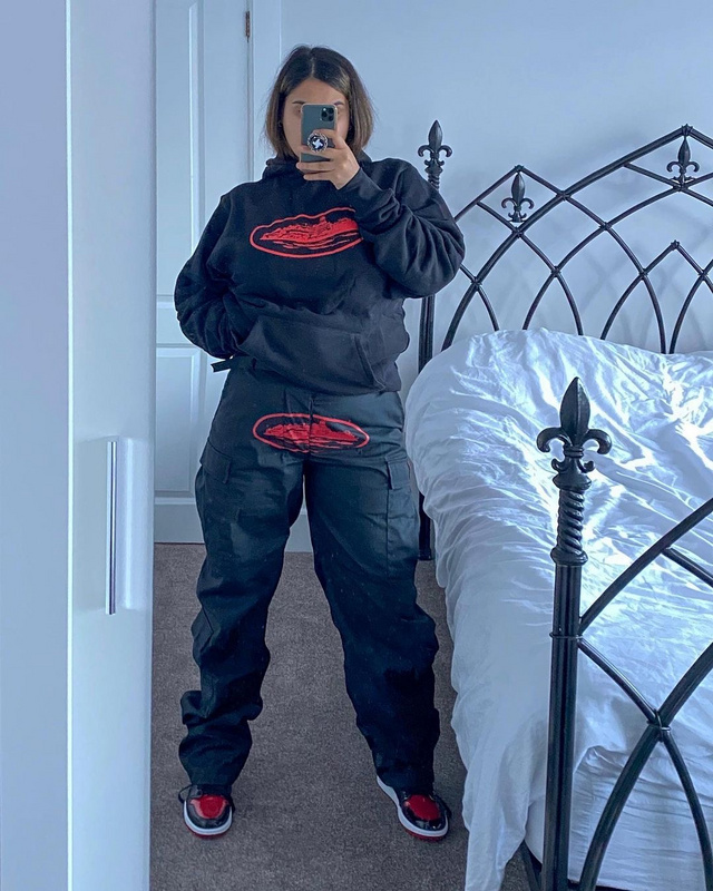 280¥  Corteiz black n with red logo cargos | Yupoo - Image 18