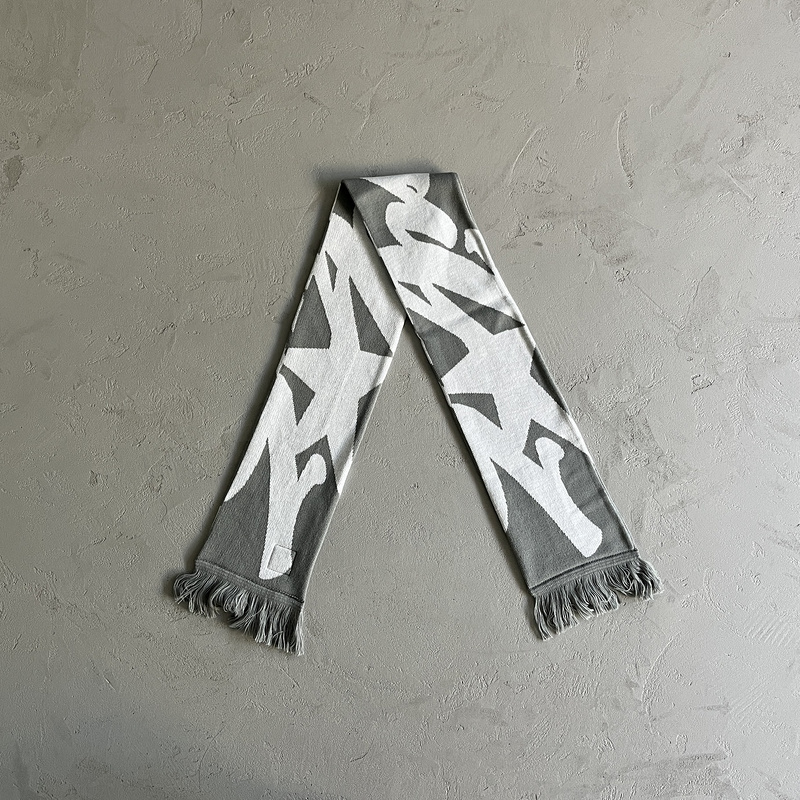 75¥ Grey and White Scarf-wraps | Yupoo - Image 6