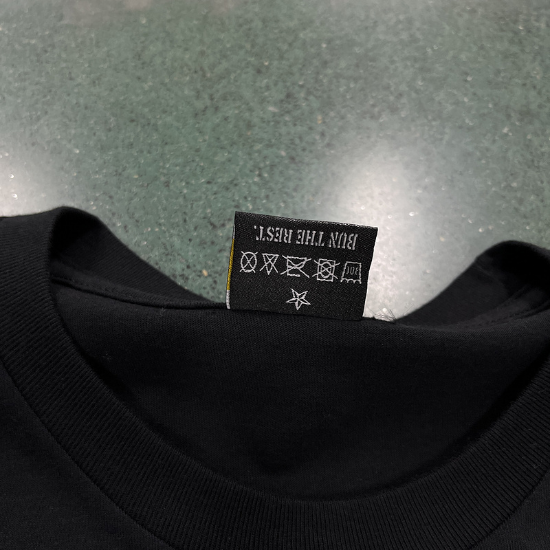 78¥Black/Camouflage Pistol T-Shirt | Yupoo - Image 17
