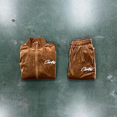390¥ Velor track set - brown 