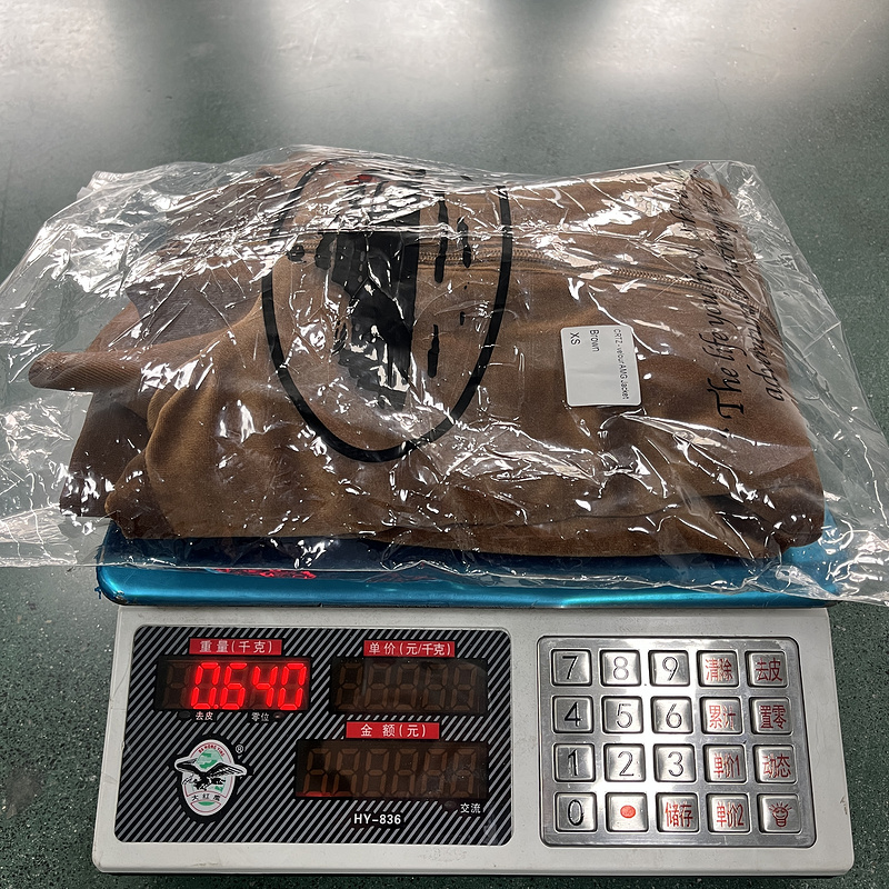 390¥ Velor track set - brown | Yupoo - Image 4