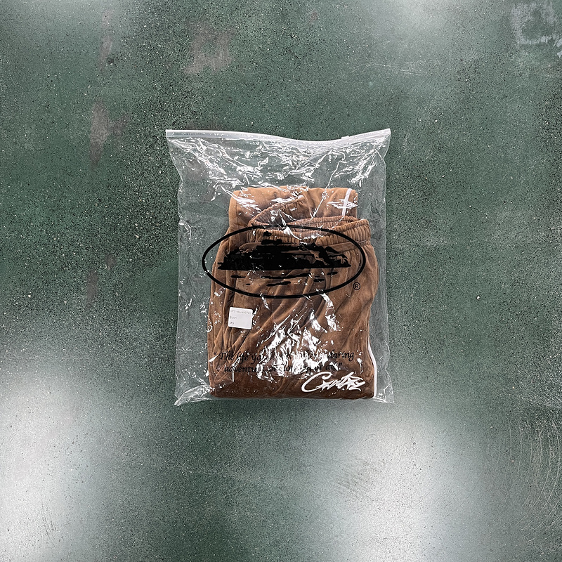 390¥ Velor track set - brown | Yupoo - Image 7